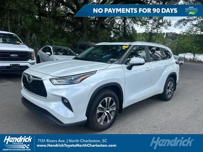 Used 2023 Toyota Highlander XLE