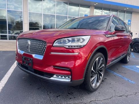 Used 2021 Lincoln Aviator Reserve w/ Equipment Group 202A image 2
