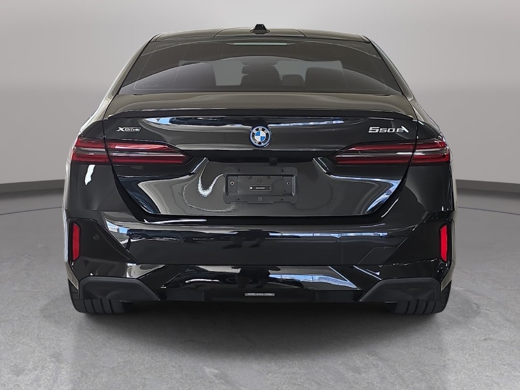 Certified 2026 BMW 550e xDrive w/ Executive Package AWD/4WD image 7