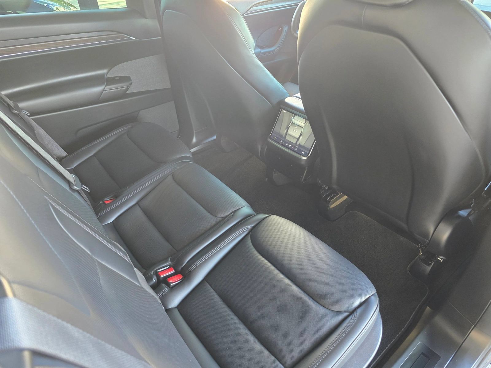 Used 2023 Tesla Model X AWD/4WD image 31