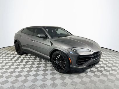 Used 2025 Lamborghini Urus SE