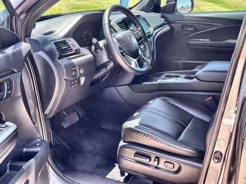 Used 2024 Honda Ridgeline TrailSport image 3