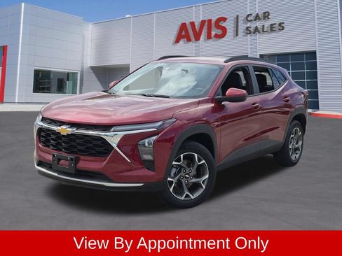 Used 2025 Chevrolet Trax LT w/ LT Convenience Package FWD image 1