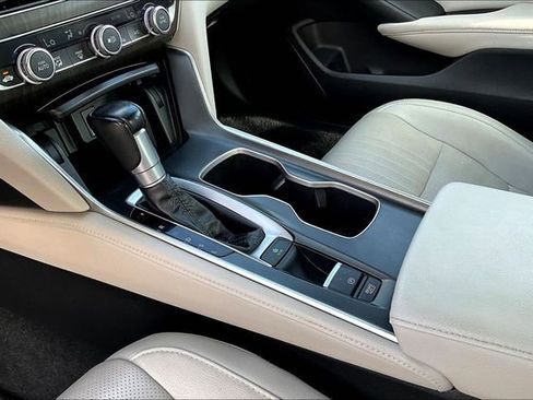 Used 2018 Honda Accord EX-L image 18