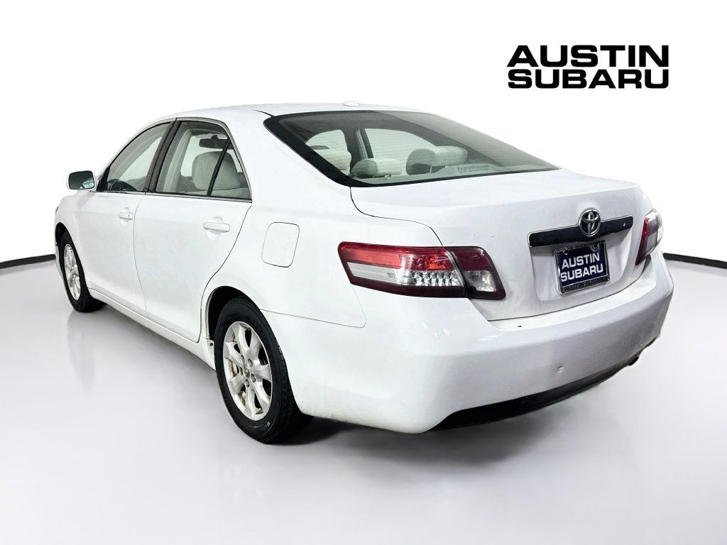 Used 2011 Toyota Camry LE w/ LE Extra-Value Pkg FWD image 5
