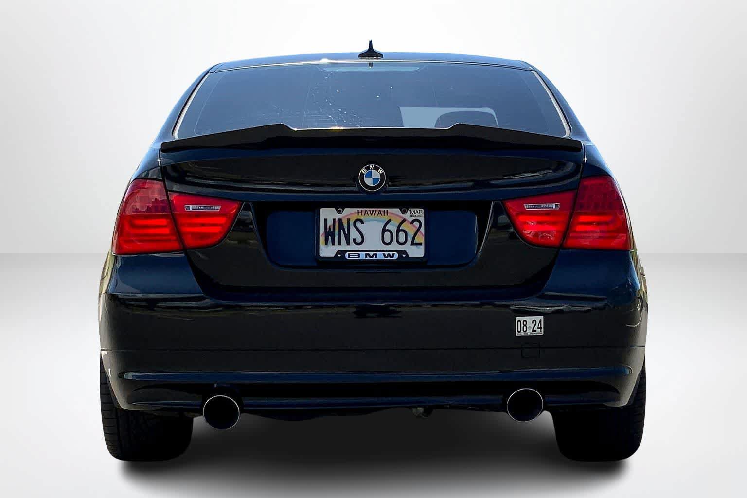 Used 2011 BMW 335i xDrive Sedan AWD/4WD image 5