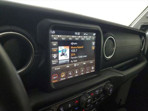 Used 2020 Jeep Wrangler Unlimited Sahara AWD/4WD image 25