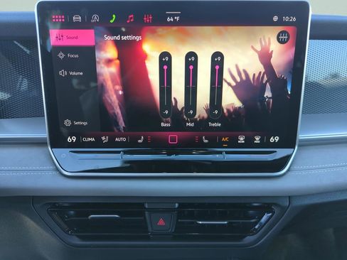 New 2026 Volkswagen Tiguan SE R-Line image 31