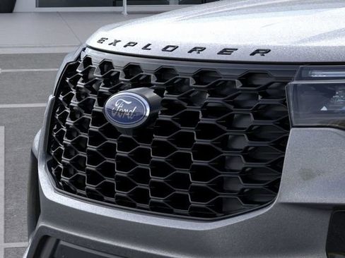 New 2026 Ford Explorer ST-Line w/ ST-Line Street Pack image 17