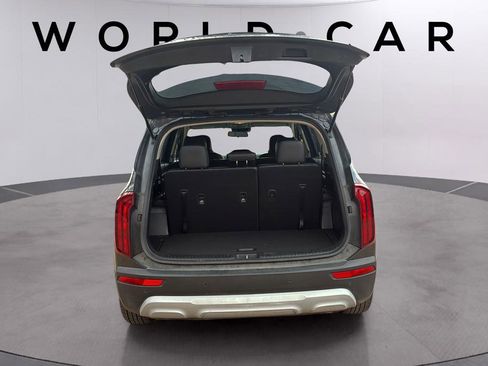 Used 2022 Kia Telluride LX image 19