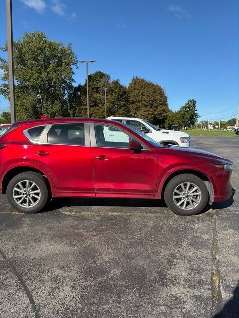Used 2024 MAZDA CX-5 AWD 2.5 S w/ Preferred Package image 7