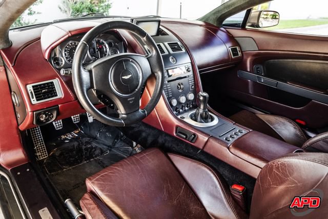 Used 2006 Aston Martin V8 Vantage Coupe RWD image 2