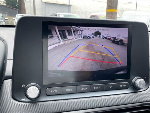 Used 2023 Hyundai Kona SE FWD image 21