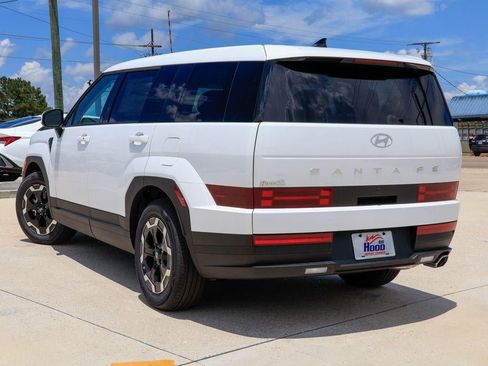 New 2026 Hyundai Santa Fe SE FWD image 2