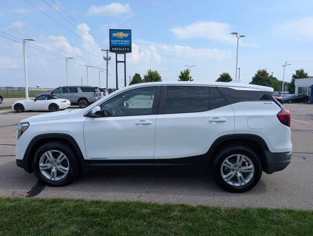 Used 2024 GMC Terrain SLE FWD image 11