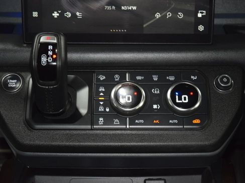 Used 2024 Land Rover Defender 130 X AWD/4WD image 35