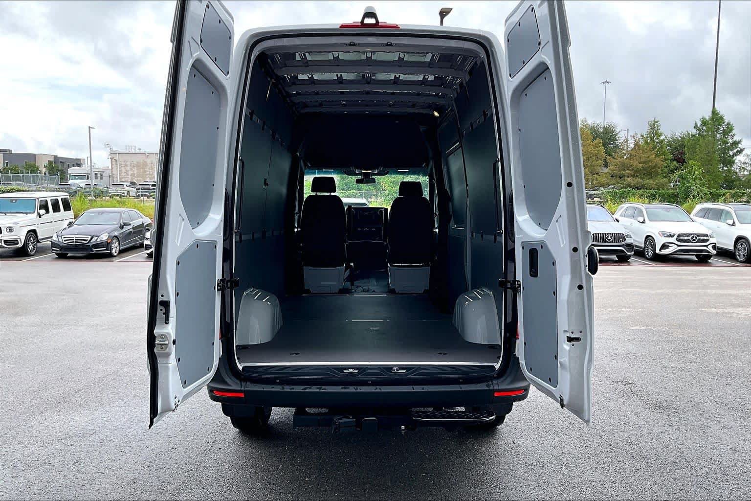 Used 2026 Mercedes-Benz Sprinter 2500 image 20
