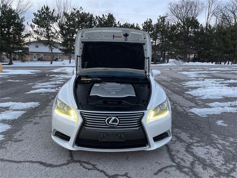 Used 2017 Lexus LS 460 AWD w/ Comfort Package image 18