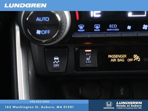 Used 2020 Toyota RAV4 XLE w/ Convenience Package image 23