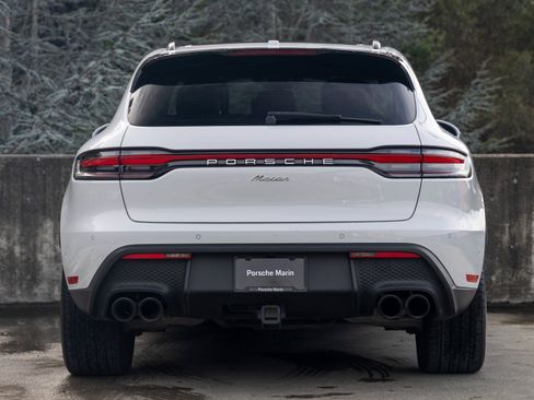 Certified 2023 Porsche Macan image 10