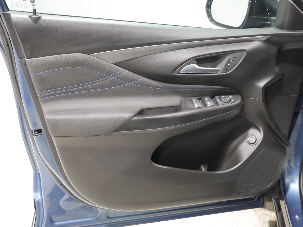 Used 2024 Buick Envista Sport Touring w/ Convenience I Package FWD image 12