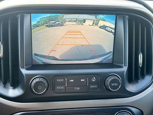 Used 2017 Chevrolet Colorado Z71 AWD/4WD image 15