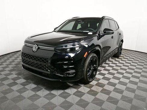 New 2026 Volkswagen Tiguan SE R-Line FWD image 31