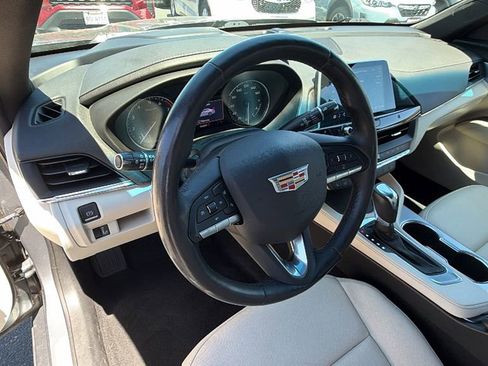 Used 2020 Cadillac CT4 Premium Luxury AWD/4WD image 32