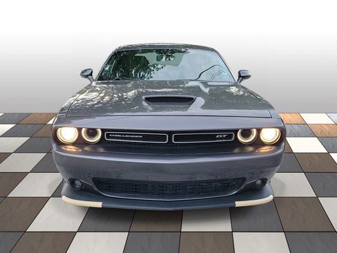 Used 2022 Dodge Challenger GT AWD/4WD image 2