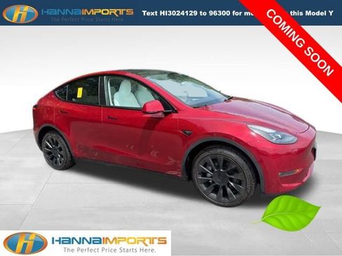 Used 2024 Tesla Model Y Long Range AWD/4WD image 1