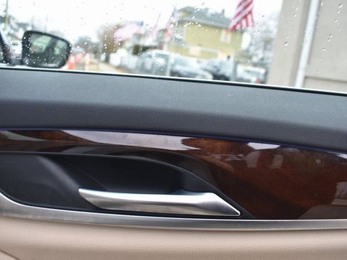 Used 2018 BMW 530e xDrive w/ Premium Package 2 image 26