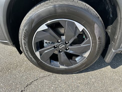 Certified 2026 Nissan Rogue SV w/ SV Premium Package image 8