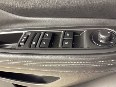 Used 2020 Buick Encore Preferred w/ Safety Package image 25