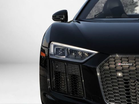 Used 2018 Audi R8 V10 plus image 45