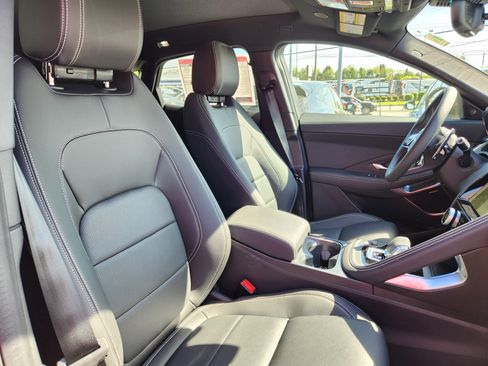 New 2024 Jaguar E-PACE R-Dynamic SE image 10