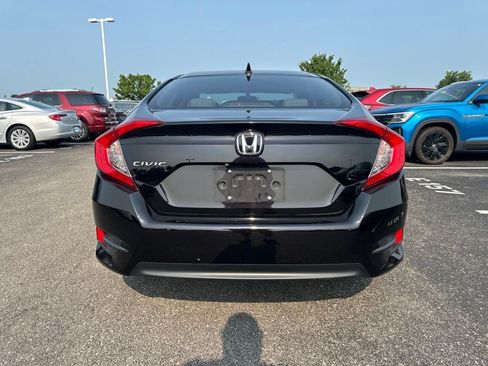 Used 2017 Honda Civic EX image 9