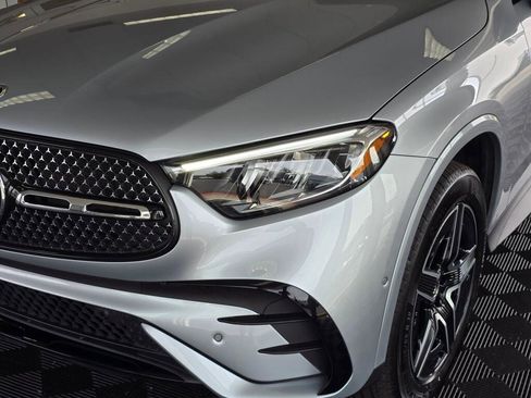 Used 2024 Mercedes-Benz GLC 300 4MATIC image 10