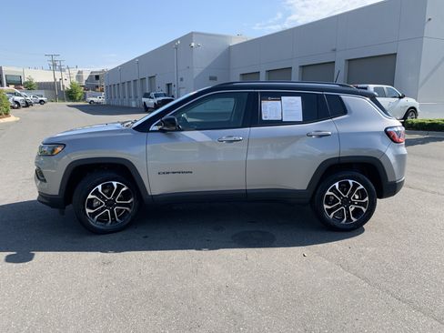 Certified 2022 Jeep Compass Limited AWD/4WD image 7