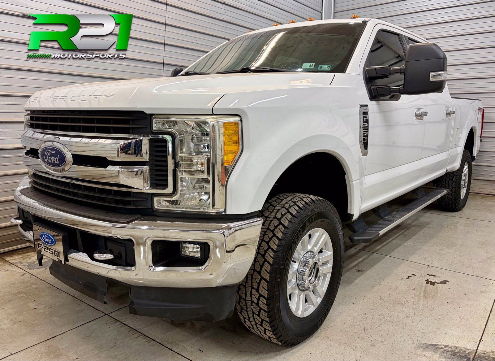Used 2017 Ford F250 XLT w/ XLT Value Package AWD/4WD image 1
