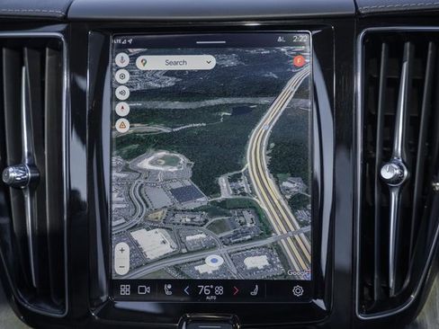 Certified 2023 Volvo XC60 B6 Ultimate w/ Protection Package Premier image 22