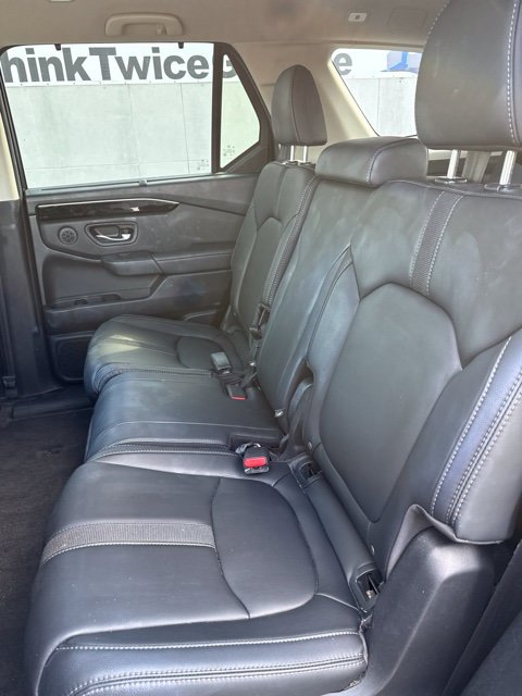 Used 2023 Honda Pilot EX-L image 12