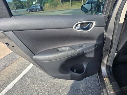 Used 2017 Nissan Sentra SV FWD image 15