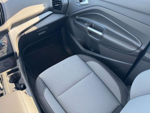 Used 2018 Ford Escape SE w/ SE Sync 3 Package FWD image 15