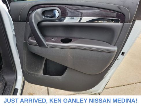 Used 2017 Buick Enclave Premium AWD/4WD image 22