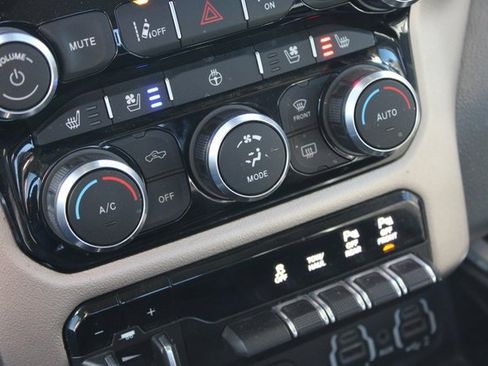 Used 2019 RAM 1500 Laramie image 24