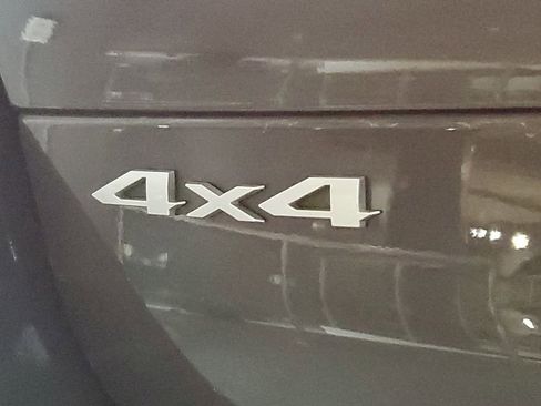 Used 2024 Jeep Grand Cherokee L Laredo w/ Luxury Tech Group I image 8