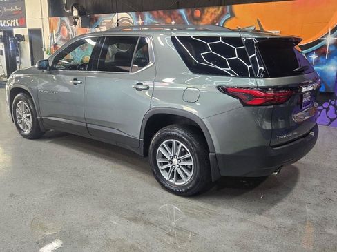 Used 2022 Chevrolet Traverse LT AWD/4WD image 3