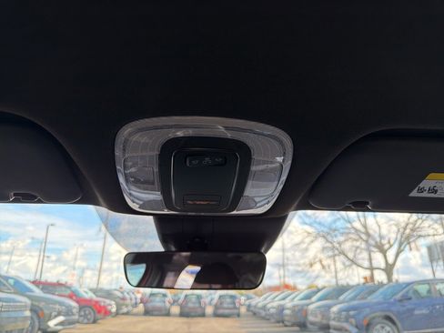 New 2025 Hyundai Elantra Sport image 18