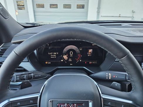 New 2026 GMC Acadia Elevation FWD image 20