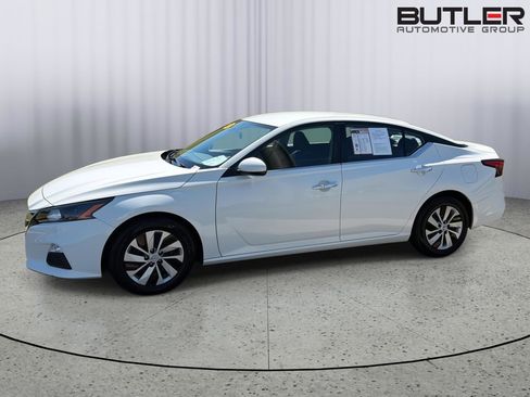 Used 2022 Nissan Altima 2.5 S FWD image 3